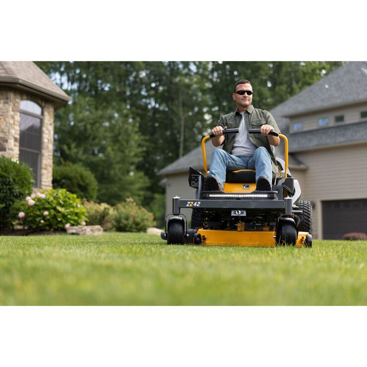 Cub Cadet Ultima Series Z2 42 - Image 10